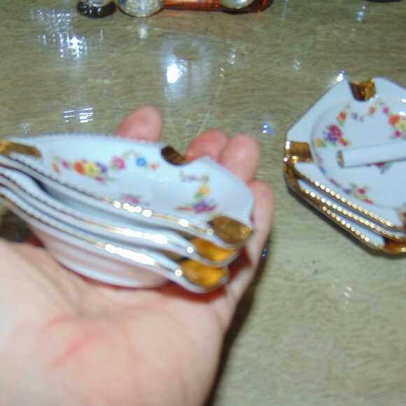 Set of 6 VTG Schumann Bavaria Germany Empress Dresden Flowers Ashtrays. 3.5" - Picture 4 of 9